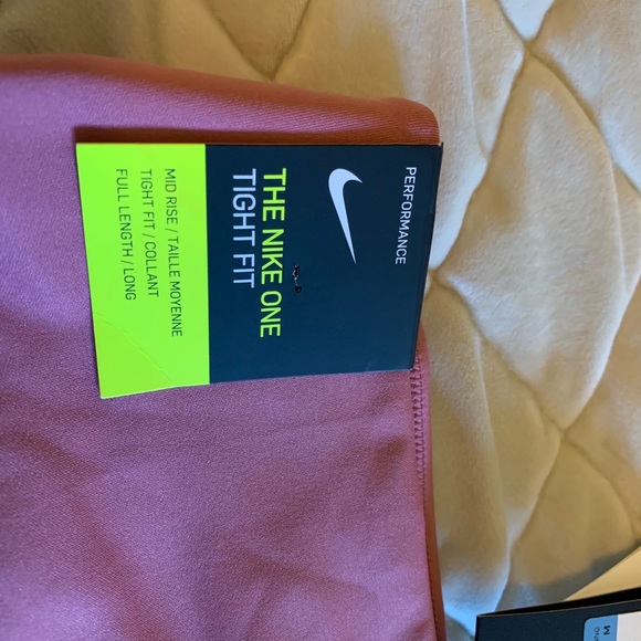 Logo Ribbon Nike Leggings NEW WITH TAGS - Picture 5 of 9